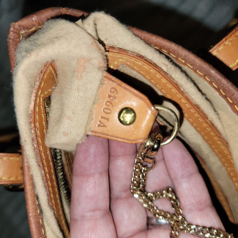FIRM Vintage LV Monogram Bucket Bag - Picture 3 of 16